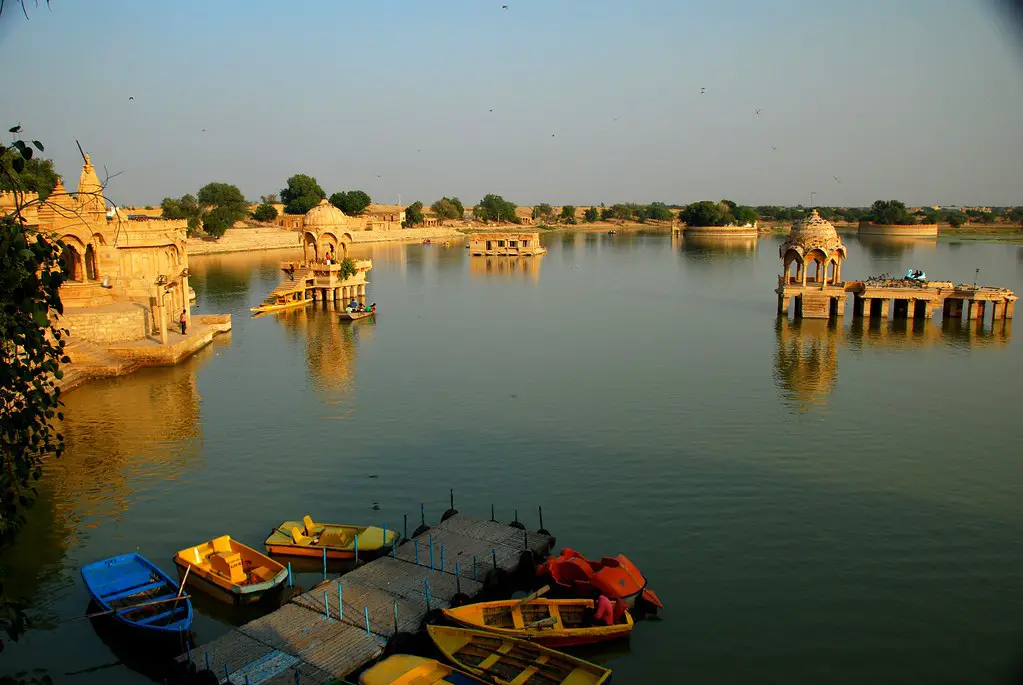 Gadisar_lake_Jaisalmer