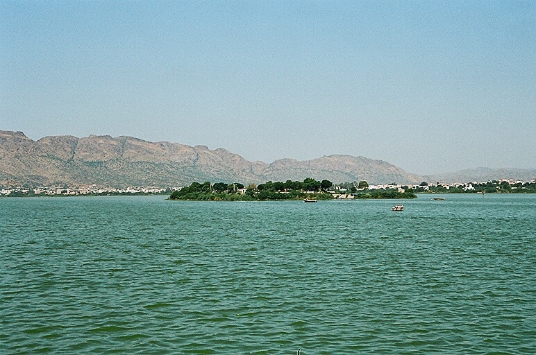 ana sagar lake ajmer rajasthan