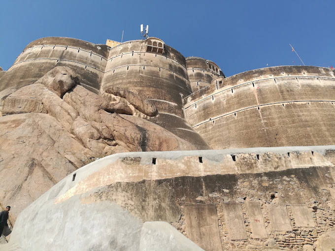 Laxmangarh Fort